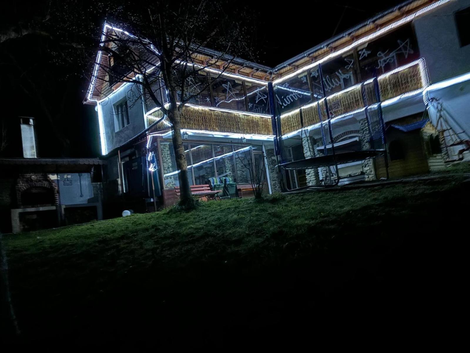 Villa Casa Colt De Rai Brezoi Esterno foto